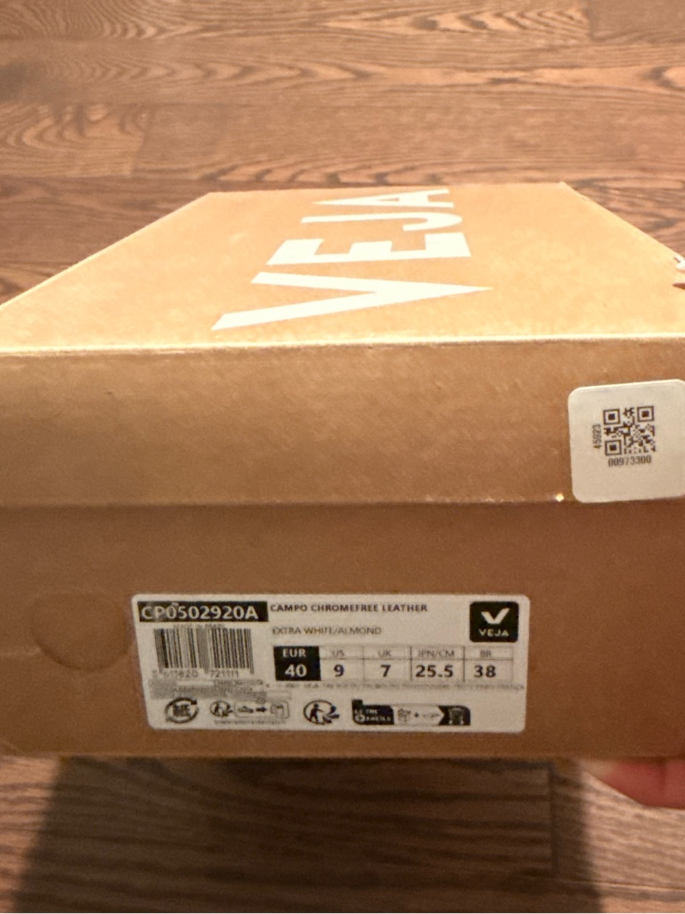 NWT VEJA Campo Chromefree Leather Sneakers Extra White Almond US 9 / EU 40 - Picture 10 of 10